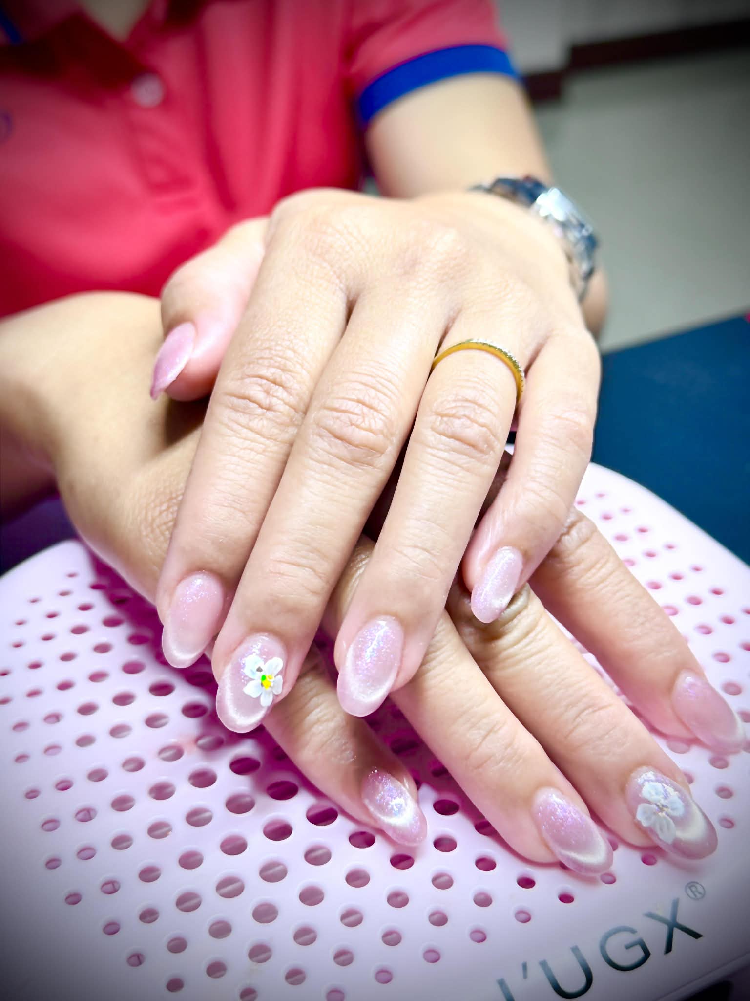 เพ้นท์เล็บเจล ร้อยเอ็ด - ลายดอกไม้สีชมพู โดย สรัญภัคร์ มีทะลา